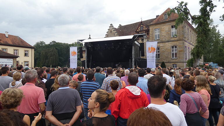 Das Musik-Festival auf Schloss Eyrichshof zieht jährlich viele Besucher an. Doch wie kommen diese zum Veranstaltungsort?