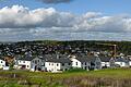 Wer ein Haus kaufen oder bauen will, hat 2023 in Unterfranken gute Karten: Das Angebot an Immobilien ist größer geworden. Hier ein Blick auf Waldbrunn im Landkreis Würzburg