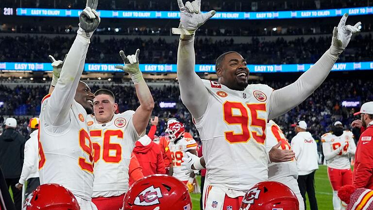 Kansas City Chiefs.jpeg       -  Chris Jones (95) feiert den Sieg seiner Kansas City Chiefs gegen die Baltimore Ravens.