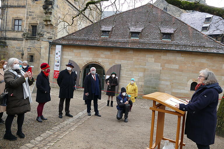 Museumschefin Regina Hanemann (rechts), die am Jahresende in Ruhestand geht, macht den Bambergern mit der Ausstellung 'Geschenkt' ein Abschiedsgeschenk. Museumschefin Regina Hanemann (rechts), die am Jahresende in Ruhestand geht, macht den Bambergern mit der Ausstellung 'Geschenkt' ein Abschiedsgeschenk.