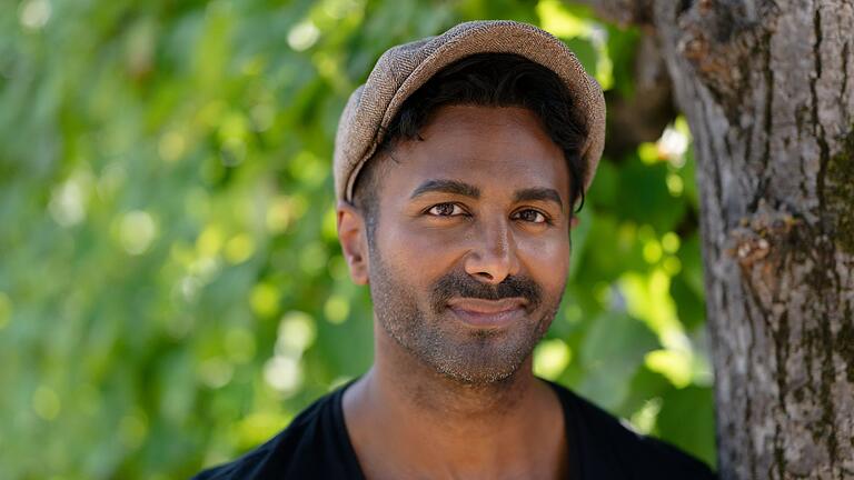 Lifecoach  Biyon Kattilathu       -  Biyon Kattilathu tanzte bei &bdquo;Let's Dance&rdquo; mit. Für die Reaktion einiger Kollegen in der Show hatte er aber wenig Verständnis.