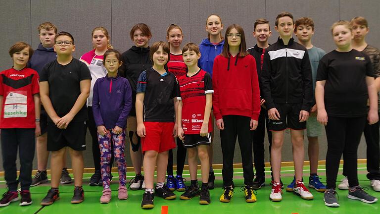 Auf dem Foto Friedrich Seelmann, Max Ditterich, Georg Gorbach, Lodde Schad, Anya Sun, Lena Köhler, Ben Helmerich, Lisa Helmreich, Felix Helmreich, Anne Jetschni, Dorothea Seelmann, Jonas Derleth, Linus Kuhn, Jannis Gierer, Anne Ditterich, Levi Schubert.