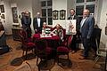 Im Ensemble der Sonderausstellung „100 Jahre Museum Münnerstadt“ befinden sich Stefan Kley (Landesstelle nichtstaatliche Museen), Bürgermeister Michael Kastl, Anna Spor (Vorsitzende Museumsfreunde), Milli Genth, Museumsleiter Nicolas Zenzen und B...       -  Im Ensemble der Sonderausstellung „100 Jahre Museum Münnerstadt“ befinden sich Stefan Kley (Landesstelle nichtstaatliche Museen), Bürgermeister Michael Kastl, Anna Spor (Vorsitzende Museumsfreunde), Milli Genth, Museumsleiter Nicolas Zenzen und Bezirkstagspräsident Stefan Funk.