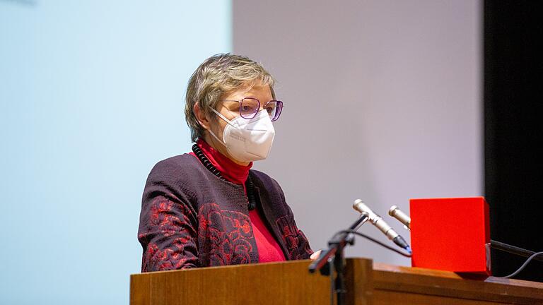 Die SPD-Gesundheitsexpertin Sabine Dittmar muss um ihren Wiedereinzug in den Bundestag bangen. Das Bild zeigt sie beim Bezirksparteitag kürzlich in Würzburg.