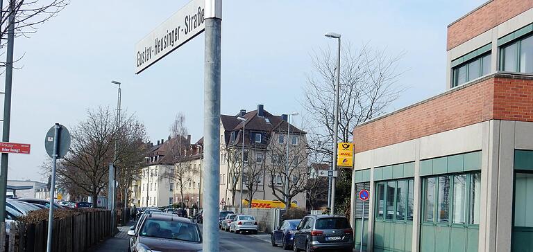 Alles ist vorbereitet, nur die Beschilderung fehlt noch. Aus der Gustav-Heusinger Straße könnte die erste Fahrradstraße (gesperrt für Kraftfahrzeuge) in Schweinfurt werden.