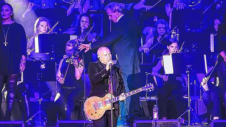Der heimliche Star des Abends: Ultravox-Sänger Midge Ure.