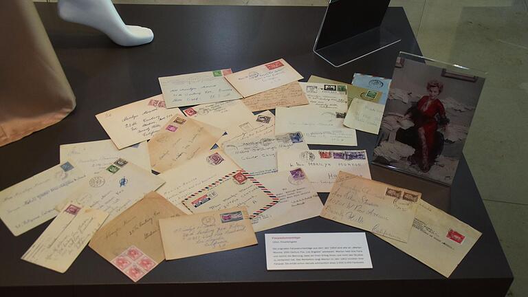 Fanpost für Marilyn Monroe. Fanpost für Marilyn Monroe.