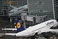 Flughafen Frankfurt am Main       -  Lufthansa schickt weiterhin keine Flugzeuge nach Nahost. (Archivbild)