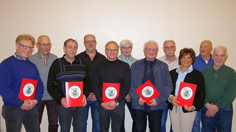 Vereinsehrungen gab es beim TSV Reiterswiesen: (von links) Klaus Kiesel, Günther Vogel, Jürgen Kiesel, Christian Scheit, Reinholf Kiesel, Erika Kiesel, Gisbert Reuss, Thomas Renninger, Andrea Seufert, Jürgen Scheit und Albrecht Kiesel. - Vereinsehrungen gab es beim TSV Reiterswiesen: (von links) Klaus Kiesel, Günther Vogel, Jürgen Kiesel, Christian Scheit, Reinholf Kiesel, Erika Kiesel, Gisbert Reuss, Thomas Renninger, Andrea Seufert, Jürgen Scheit und Albrecht Kiesel. Vereinsehrungen gab es beim TSV Reiterswiesen: (von links) Klaus Kiesel, Günther Vogel, Jürgen Kiesel, Christian Scheit, Reinholf Kiesel, Erika Kiesel, Gisbert Reuss, Thomas Renninger, Andrea Seufert, Jürgen Scheit und Albrecht Kiesel. - Vereinsehrungen gab es beim TSV Reiterswiesen: (von links) Klaus Kiesel, Günther Vogel, Jürgen Kiesel, Christian Scheit, Reinholf Kiesel, Erika Kiesel, Gisbert Reuss, Thomas Renninger, Andrea Seufert, Jürgen Scheit und Albrecht Kiesel.