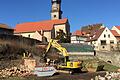 Die Neugestaltung des ehemaligen Loose-Areals in Mellrichstadt zum attraktiven Freizeitgelände an der Stadtmauer hat begonnen. Derzeit werden die Gebäude auf dem Grundstück abgerissen.