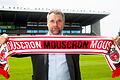 Bernd Hollerbach ist seit dieser Saison Cheftrainer beim belgischen Erstligisten in Mouscron.