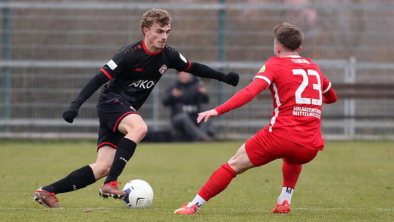 Ein Bild vom Testspiel der Kickers auf dem Gelände der SG-Randersacker im Februar. Ein Bild vom Testspiel der Kickers auf dem Gelände der SG-Randersacker im Februar. 