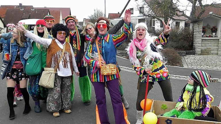 Beim Hohenröther Faschingsumzug wurde auch in diesem Jahr wieder ausgelassen gefeiert. Beim Hohenröther Faschingsumzug wurde auch in diesem Jahr wieder ausgelassen gefeiert. 