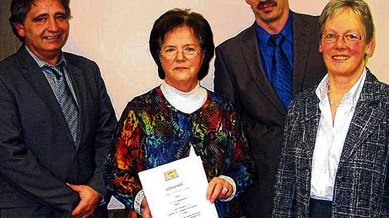 Abschied vom Amtsgericht: Geschäftsleiter Klaus Dluczek, Gerlinde Krutsch, Manfred Seubert und Karin Offermann (von links). Abschied vom Amtsgericht: Geschäftsleiter Klaus Dluczek, Gerlinde Krutsch, Manfred Seubert und Karin Offermann (von links).