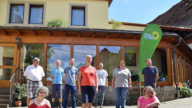 Das neue Vorstandsteam (Vorne sitzend): Monika Koch (Maßbach) und Antje Kopp (Bad Bocklet), hinten (von links) Jürgen Pfeiffer (Hammelburg), Martin Mühleck, Kassier (Ebenhausen), Tobias Eichelbrönner (Hammelburg), Sandra Weiner (Hammelburg), Mark Decker (Bad Brückenau), Petra Winter (Bad Kissingen) und Markus Heurung (Hammelburg). Foto: Lydia Molea - Das neue Vorstandsteam (Vorne sitzend): Monika Koch (Maßbach) und Antje Kopp (Bad Bocklet), hinten (von links) Jürgen Pfeiffer (Hammelburg), Martin Mühleck, Kassier (Ebenhausen), Tobias Eichelbrönner (Hammelburg), Sandra Weiner (Hammelburg), Mark Decker (Bad Brückenau), Petra Winter (Bad Kissingen) und Markus Heurung (Hammelburg). Foto: Lydia Molea Das neue Vorstandsteam (Vorne sitzend): Monika Koch (Maßbach) und Antje Kopp (Bad Bocklet), hinten (von links) Jürgen Pfeiffer (Hammelburg), Martin Mühleck, Kassier (Ebenhausen), Tobias Eichelbrönner (Hammelburg), Sandra Weiner (Hammelburg), Mark Decker (Bad Brückenau), Petra Winter (Bad Kissingen) und Markus Heurung (Hammelburg). Foto: Lydia Molea - Das neue Vorstandsteam (Vorne sitzend): Monika Koch (Maßbach) und Antje Kopp (Bad Bocklet), hinten (von links) Jürgen Pfeiffer (Hammelburg), Martin Mühleck, Kassier (Ebenhausen), Tobias Eichelbrönner (Hammelburg), Sandra Weiner (Hammelburg), Mark Decker (Bad Brückenau), Petra Winter (Bad Kissingen) und Markus Heurung (Hammelburg). Foto: Lydia Molea