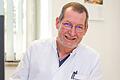 Der Würzburger Infektiologe Prof. August Stich behandelt an der Missioklinik in Würzburg immer mehr Patientinnen und Patienten, die am Chronischen Fatigue Syndrom leiden.