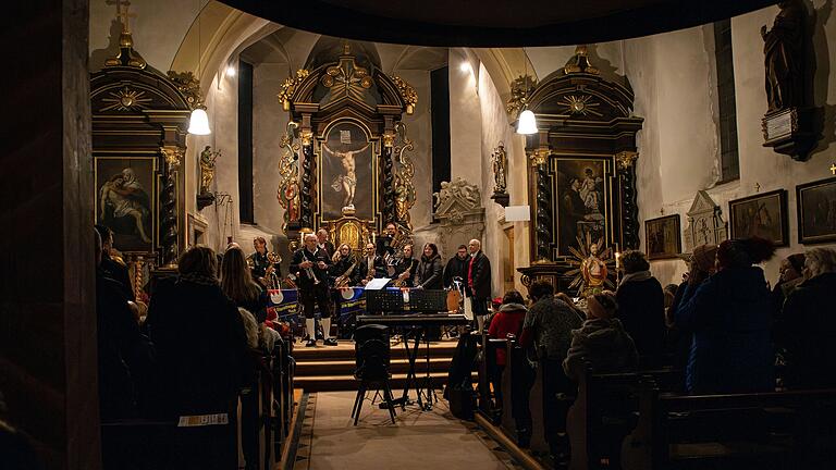 Standing Ovation nach einem rundum gelungenen Konzert. Standing Ovation nach einem rundum gelungenen Konzert.