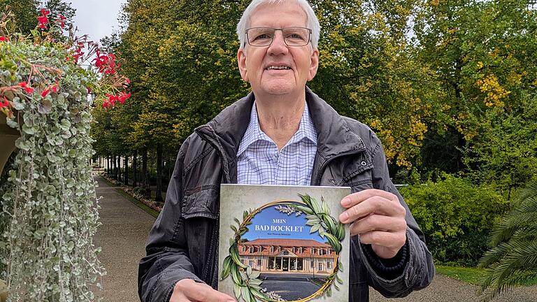 Autor Thomas Wiencke präsentiert sein Buch „Mein Bad Bocklet“. - Autor Thomas Wiencke präsentiert sein Buch „Mein Bad Bocklet“. Autor Thomas Wiencke präsentiert sein Buch „Mein Bad Bocklet“. - Autor Thomas Wiencke präsentiert sein Buch „Mein Bad Bocklet“.