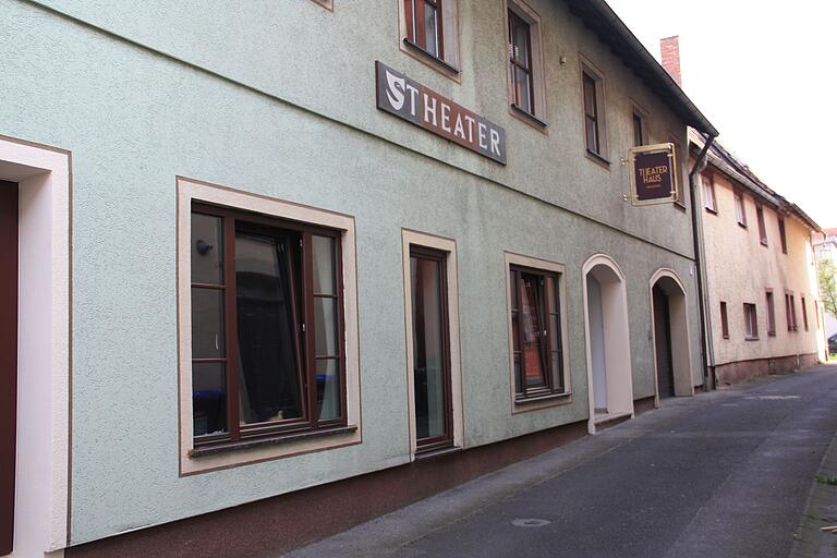 Möglicherweise darf das Theater im kommenden Jahr länger als 22 Uhr geöffnet bleiben. Möglicherweise darf das Theater im kommenden Jahr länger als 22 Uhr geöffnet bleiben.