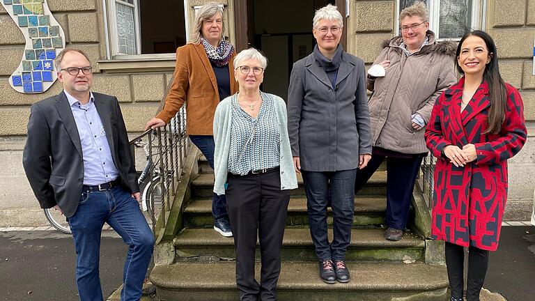 Unterbringung für obdachlose Frauen: Die Stadt Würzburg und die Oberzeller Schwestern haben sich für das Projekt im Sankt Raphaelsheim zusammengeschlossen.