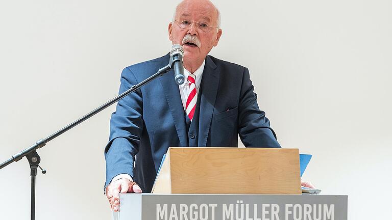 Dank Festredner Bernd Gay, langjähriger zweiter Vorsitzender des Würzburger Verbands, wurde der Abend auch zum Erinnerungsabend für Margot Müller. Dank Festredner Bernd Gay, langjähriger zweiter Vorsitzender des Würzburger Verbands, wurde der Abend auch zum Erinnerungsabend für Margot Müller.