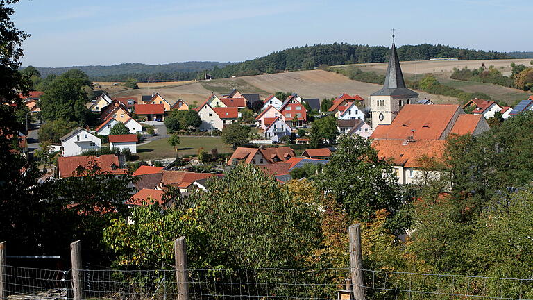 Blick auf Breitbrunn im Landkreis Haßberge: Es ist der einzige Ort in Unterfranken, der bislang ohne Bürgermeisterkandidat für die anstehende Kommunalwahl ist.