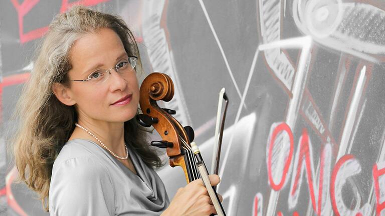 Jessica Kuhn gastiert mit dem Ensemble Sonorizzonte am 15. Oktober im König Ludwig I.-Saal.  Foto: Sonja Promeuschel       -  Jessica Kuhn gastiert mit dem Ensemble Sonorizzonte am 15. Oktober im König Ludwig I.-Saal.  Foto: Sonja Promeuschel