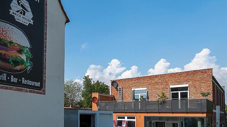 Brick House: So heißt das neue Gasthaus im und am ehemaligen Fabrikgelände am Obertor. Brick House: So heißt das neue Gasthaus im und am ehemaligen Fabrikgelände am Obertor.