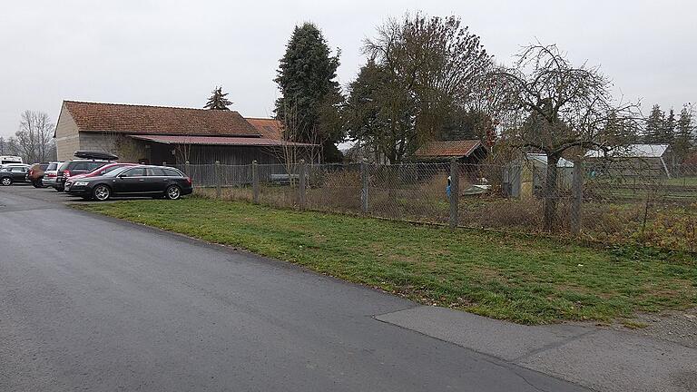 Der Gemeinderat Oberstreu hat sich dafür ausgesprochen, eine Grünfläche im Stigel zu schottern und als Parkplatz auszuweisen.