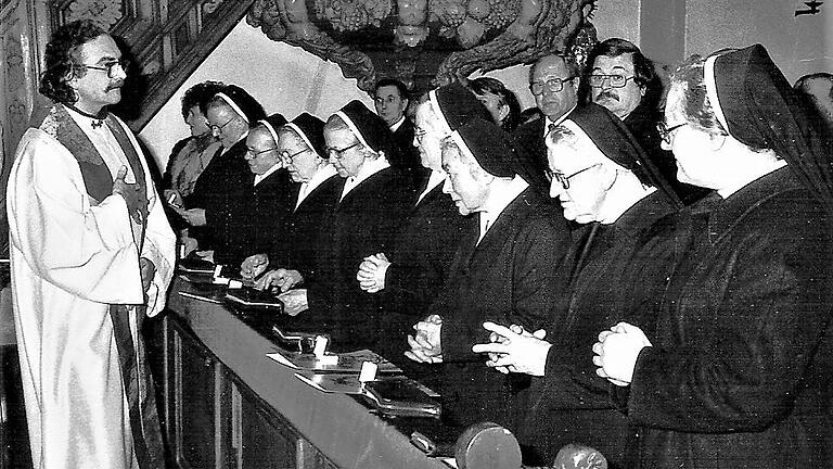 1984 wurden die Nonnen von Pfarrer Robert Heßberger verabschiedet.