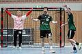 Die Wölfe Würzburg (von links Moritz Ebert, Christoph Nepf, Felix Karle) bejubeln ihren ersten Saisonsieg in der 3. Handball-Liga.