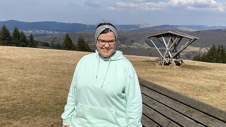 Sabrina Stein aus Burkardroth verbindet mit der Kissinger Hütte die Kommunion ihrer Tochter. Sabrina Stein aus Burkardroth verbindet mit der Kissinger Hütte die Kommunion ihrer Tochter.