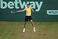 Alexander Zverev       -  Alexander Zverev spielt eine Vorhand.
