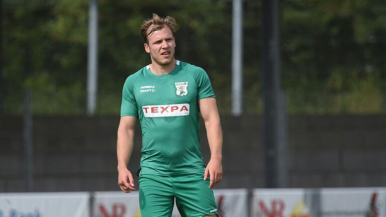 Nicht zuletzt auf Torjäger Jannik Binder (Archivbild) ruhen die Hoffnungen des TSV Großbardorf im Spitzenspiel der Fußball-Landesliga gegen den TSV Karlburg. Nicht zuletzt auf Torjäger Jannik Binder (Archivbild) ruhen die Hoffnungen des TSV Großbardorf im Spitzenspiel der Fußball-Landesliga gegen den TSV Karlburg.