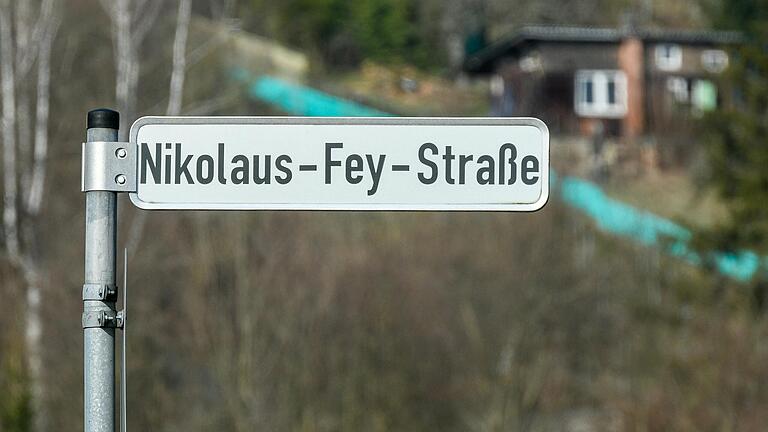 Würzburgs Stadtrat entscheidet über Straßennamen. Die Umbenennung der Nikolaus-Fey-Straße gilt als sicher.