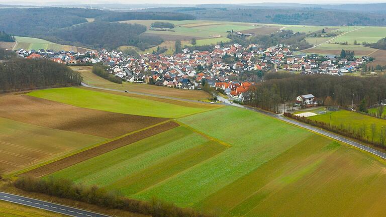 Jetzt herrscht Gewissheit: In Üchtelhausen wird es einen Bürgerentscheid über das geplante Baugebiet 'Zeller Berg' geben.