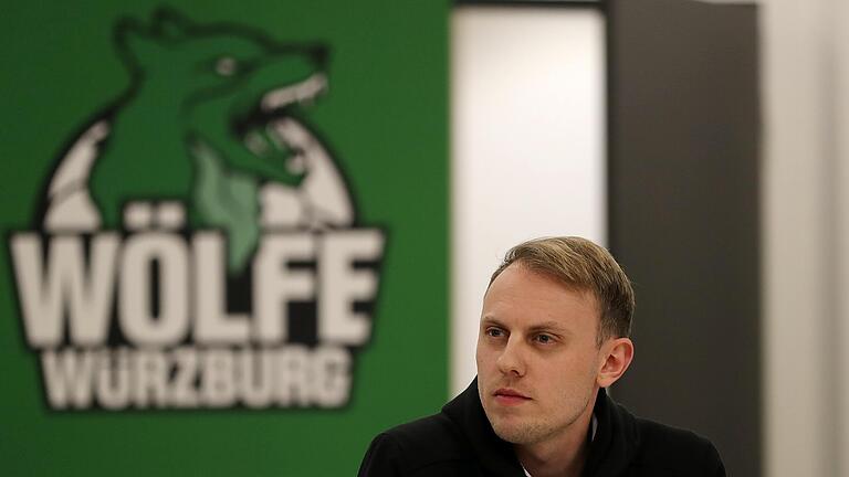 Johannes Heufelder soll als Sportlicher Leiter der Wölfe Würzburg die Zukunft des Handballklubs mitgestalten. Johannes Heufelder soll als Sportlicher Leiter der Wölfe Würzburg die Zukunft des Handballklubs mitgestalten.