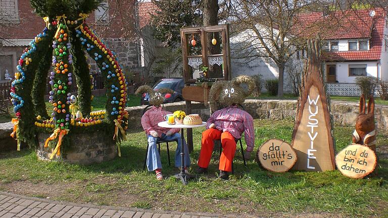 Wer weiß, wie liebevoll und detailreich die Wustvieler ihre Ortsmitte unter anderem zu Ostern schmücken, darf auf die Ideen zur 1000-Jahr-Feier gespannt sein.