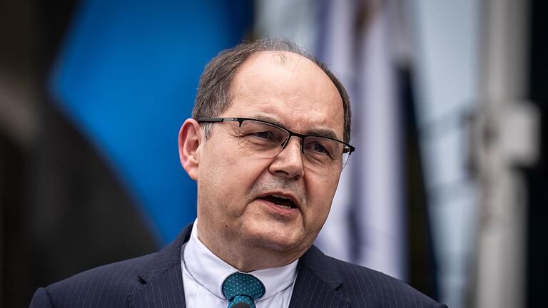 Christian Schmidt.jpeg       -  Christian Schmidt, der Hohe Repräsentant für Bosnien und Herzegowina, bei einer Pressekonferenz in Sarajewo.