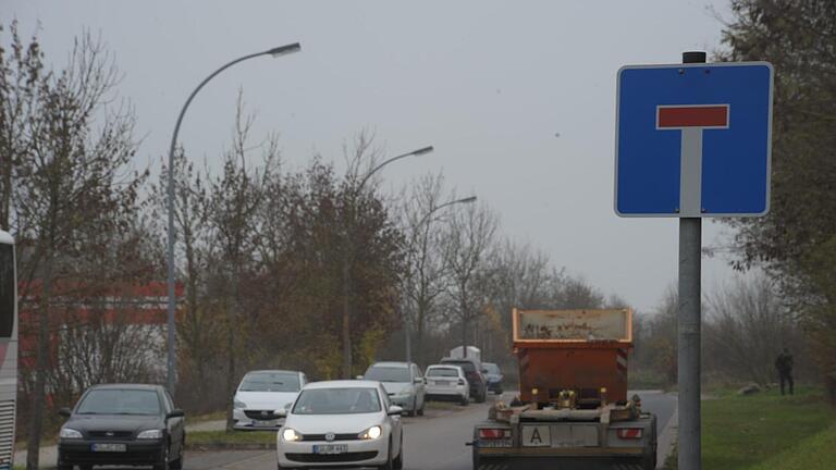 Das Gebiet Kaserne Nord ist einer der Bereiche, wo die Stadt Bad Kissingen ihr knappes Angebot an Gewerbeflächen erweitern will.  Foto: Siegfried Farkas       -  Das Gebiet Kaserne Nord ist einer der Bereiche, wo die Stadt Bad Kissingen ihr knappes Angebot an Gewerbeflächen erweitern will.  Foto: Siegfried Farkas