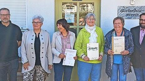 Kreisvorsitzender Markus Stockmann (rechts) und neuer 1. Vorsitzender Christian Volpert (links) ehrten (von links): Evelyn Sitzmann, Ursula Wiegel, Gudrun Binder und Ingrid Simon (Egid Gärtner, Gerlinde Schäfer, Bianca Scherpf und Rudi Zeier fehle... - Kreisvorsitzender Markus Stockmann (rechts) und neuer 1. Vorsitzender Christian Volpert (links) ehrten (von links): Evelyn Sitzmann, Ursula Wiegel, Gudrun Binder und Ingrid Simon (Egid Gärtner, Gerlinde Schäfer, Bianca Scherpf und Rudi Zeier fehlen auf dem Foto). Kreisvorsitzender Markus Stockmann (rechts) und neuer 1. Vorsitzender Christian Volpert (links) ehrten (von links): Evelyn Sitzmann, Ursula Wiegel, Gudrun Binder und Ingrid Simon (Egid Gärtner, Gerlinde Schäfer, Bianca Scherpf und Rudi Zeier fehle... - Kreisvorsitzender Markus Stockmann (rechts) und neuer 1. Vorsitzender Christian Volpert (links) ehrten (von links): Evelyn Sitzmann, Ursula Wiegel, Gudrun Binder und Ingrid Simon (Egid Gärtner, Gerlinde Schäfer, Bianca Scherpf und Rudi Zeier fehlen auf dem Foto).
