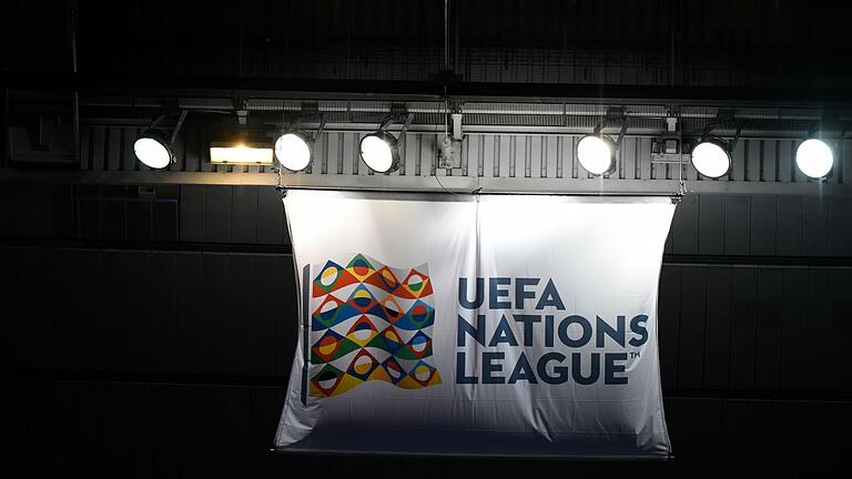 UEFA Nations League       -  In Rumänien ist es in einem Nations-League-Spiel zu einem Eklat gekommen.