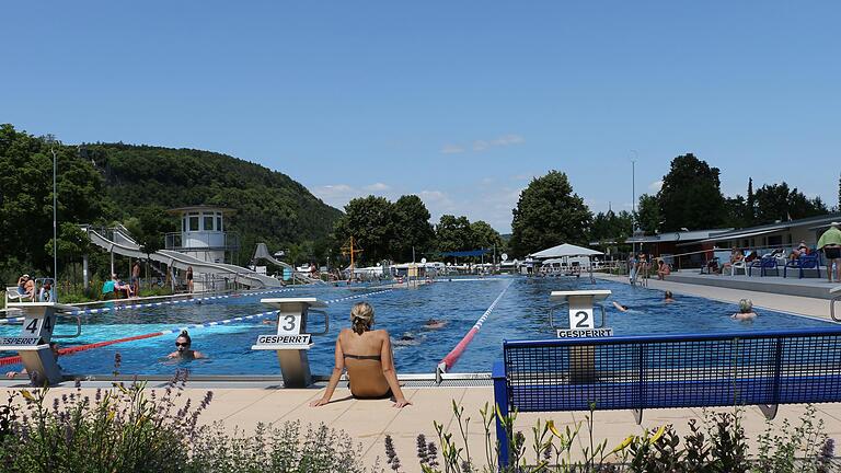 Karlstadter Freibad zu Coronazeiten.