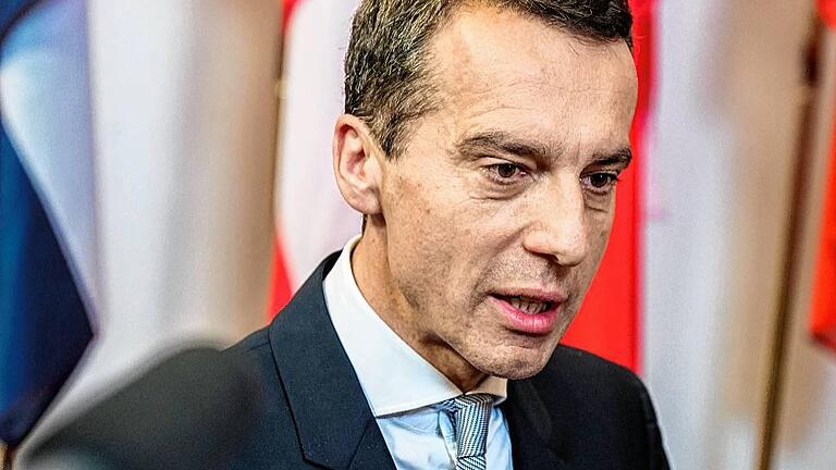 EU summit after British referendum to leave bloc       -  Glaubt man den jüngsten Umfragen, konnte Kanzler Christian Kern zuletzt durch seine kompromisslose Haltung gegen die Türkei punkten.