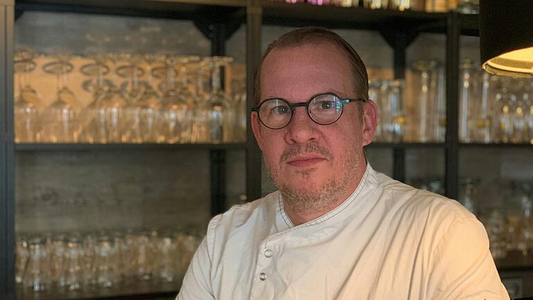 Thomas Gsell, Küchenchef und Inhaber des Sthoka in Karlstadt in seinem Restaurant. Thomas Gsell, Küchenchef und Inhaber des Sthoka in Karlstadt in seinem Restaurant. 