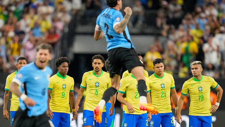 Copa América: Uruguay - Brasilien       -  Uruguay jubelt gegen Brasilien nach dem Elfmeterschießen.