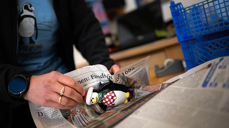 Pinguine im Sonderverkauf - Besonderes Museum schließt - Ein großer Teil der Sammlung wird nun verkauft. Pinguine im Sonderverkauf - Besonderes Museum schließt - Ein großer Teil der Sammlung wird nun verkauft.