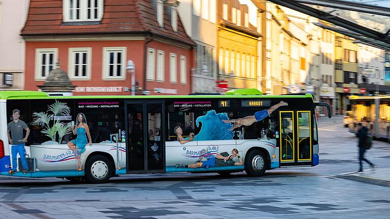 Seit Mittwoch fallen im Landkreis Schweinfurt zahlreichen Busfahrten aus. Die Linie 41, wie hier auf dem Bild zu sehen, ist aktuell nicht von den Ausfällen betroffen.