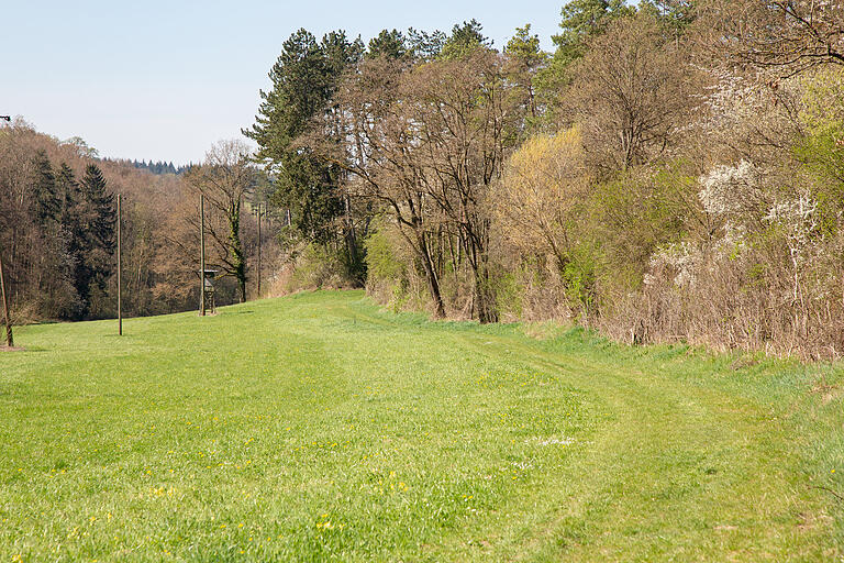 Ein Teil der Strecke führt auch über unbefestigste Wege. Ein Teil der Strecke führt auch über unbefestigste Wege.