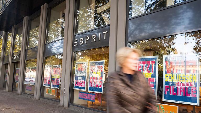 Esprit Europe GmbH       -  Einige Geschäfte von Esprit in Deutschland werden nun doch erst später geschlossen als geplant.